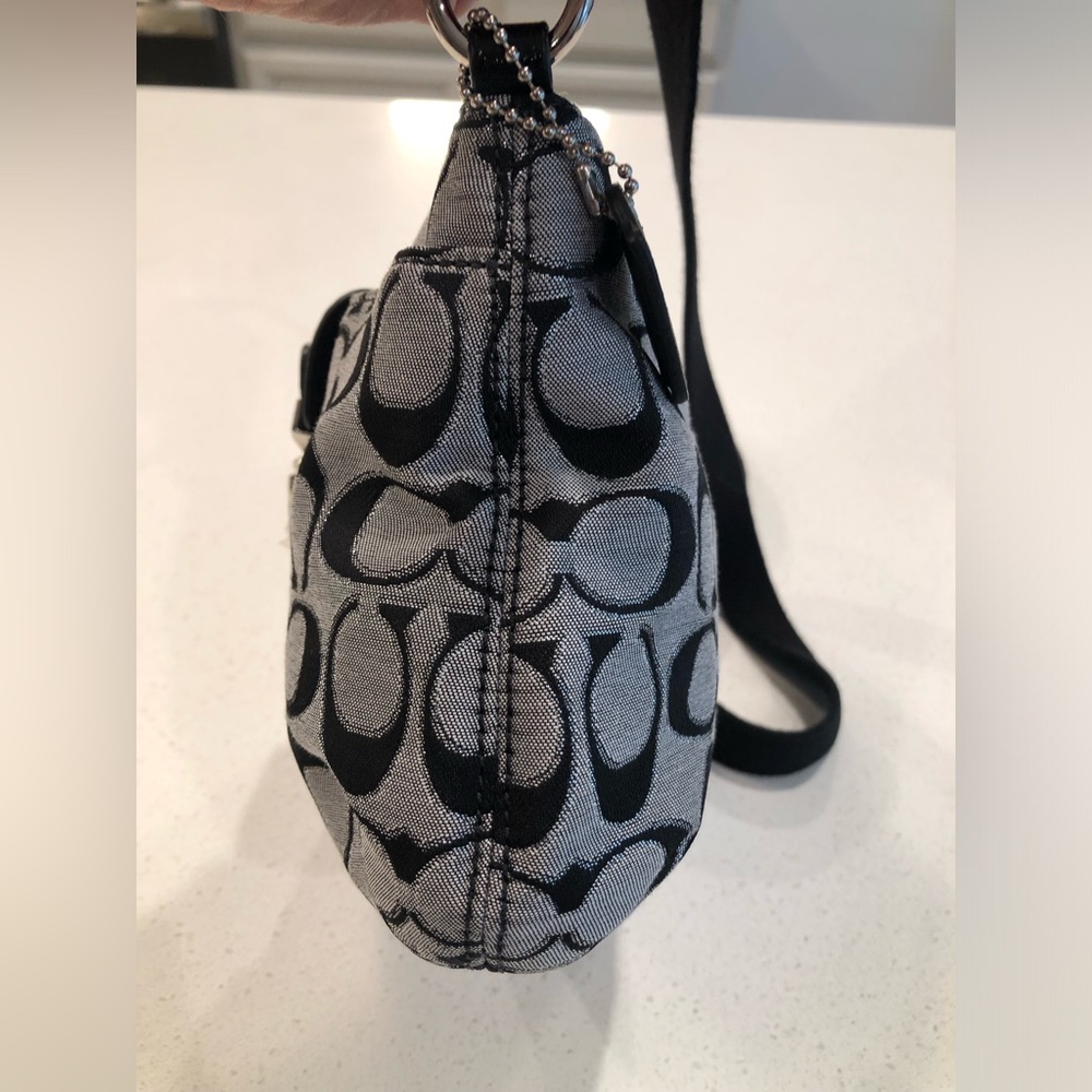 COACH POPPY CROSS HATCH SWING CROSSBODY BAG BLACK & SILVER WITH HANGTAG - Picture 5 of 13